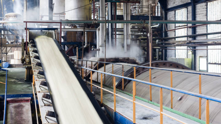 In addition to creating regulatory uncertainties, the latest government action to prevent the use of cane juice and sugar syrup will lower ethanol production and slow adoption of greener bio-fuels.